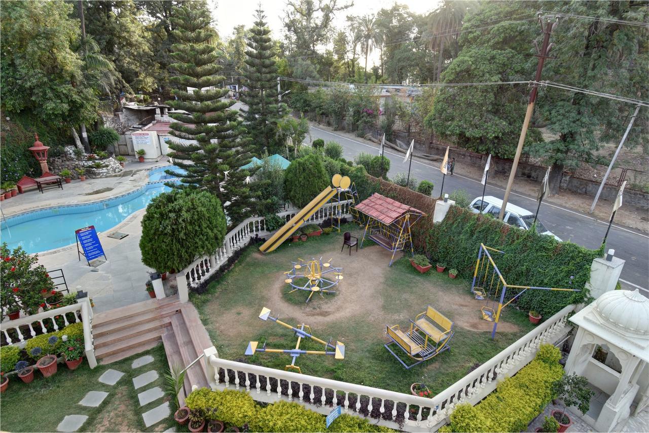 Hotel Savera Palace Mount Abu Dış mekan fotoğraf